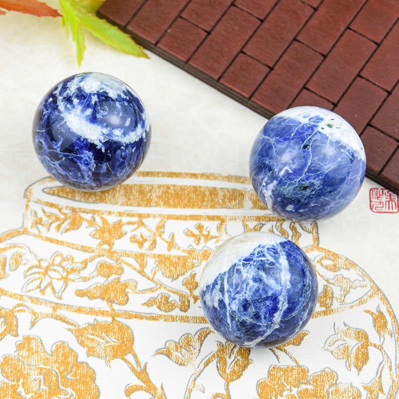 Crystal Healing Stones  Crystal Sodalite Spheres Ball For Fengshui Gift