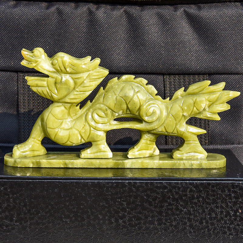 High Quality Hotsale folk craft natural crystal xiuyan jade dragon carving for Feng Shui or decoration